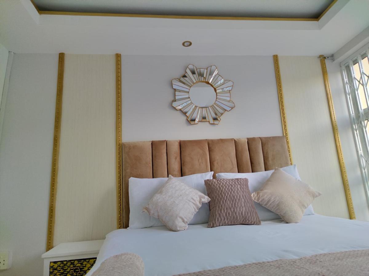 Mavi Guest House East London Bagian luar foto
